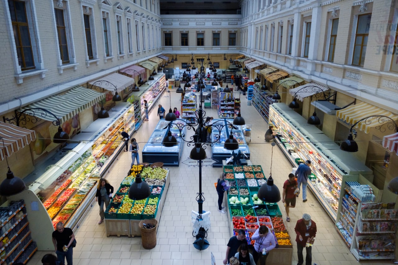 Без связи, воды и еды. Какие могут быть проблемы у украинцев из-за перебоев со светом
